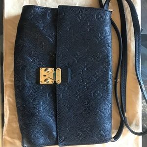 Louis Vuitton Crossbody bag ON HOLD!!!